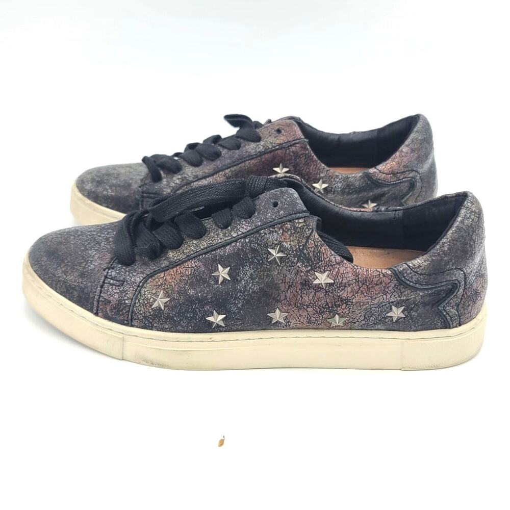FRYE Ivy Sneakers Metallic Stars Studded Crackle Black Leather